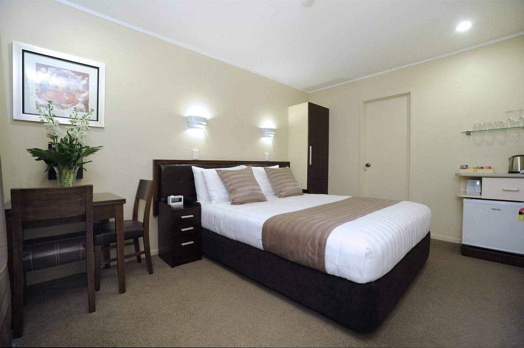 Tudor Court Motor Lodge Auckland Esterno foto